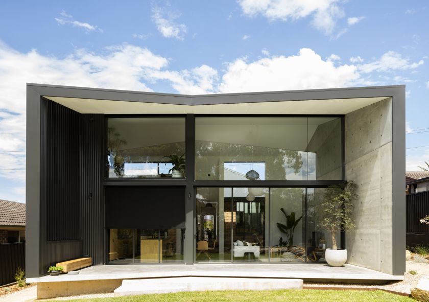 ChristopherPollyArchitect_WooloowareHouse_001665_Cropped-e-r-w840-q80-m1554261866.jpg