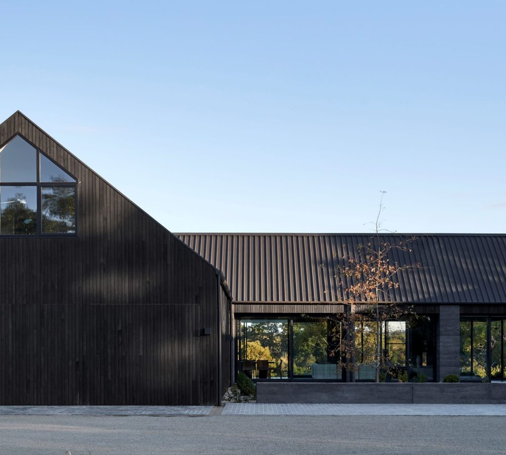 CenturyRoad_MountMartha_StudioGriffiths_DXArchitects_NewBuild-29-scaled-qoiw7yt83ywh0n89qd7az7n0h5dt9uj3tq14v42vqg.jpg