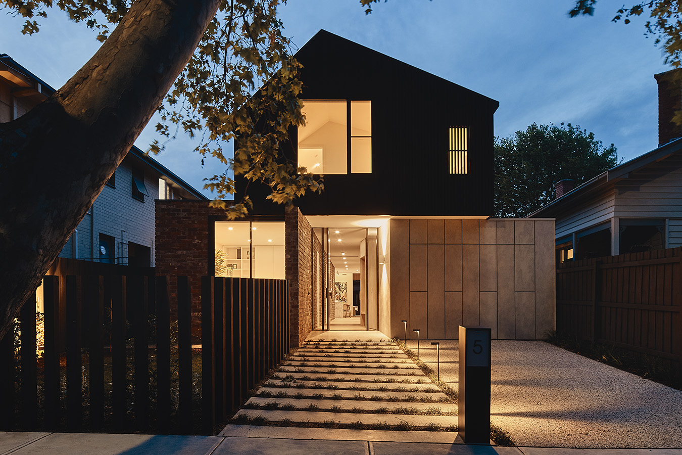 Windust-Architecture-X-Interiors-jessie-oh-jessie-lantern-glow-facade-1.jpg